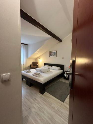 Prenociste Stojic Novi Sad