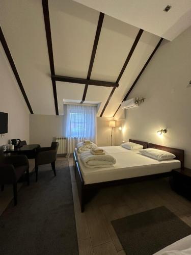 Prenociste Stojic Novi Sad