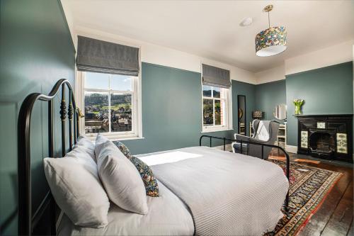 Riversdale House Bed & Breakfast