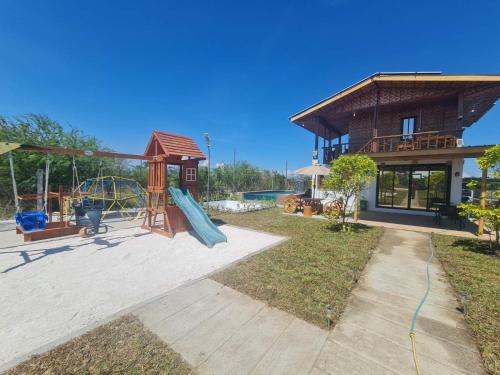 Balai Elmienna - solar powered farm house with pool
