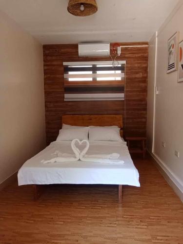 Camote's Lake Retreat