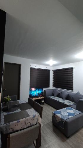 Las Palmas 202 Near Enchanted Kingdom - Valdez Villa