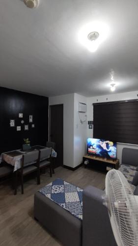 Las Palmas 202 Near Enchanted Kingdom - Valdez Villa