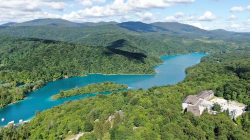 Hotel Jezero