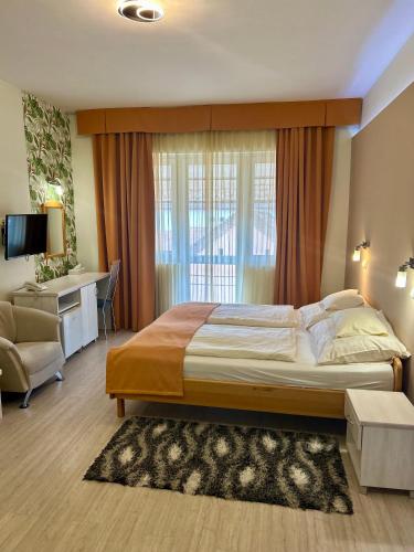 Hotel Negy Evszak Superior