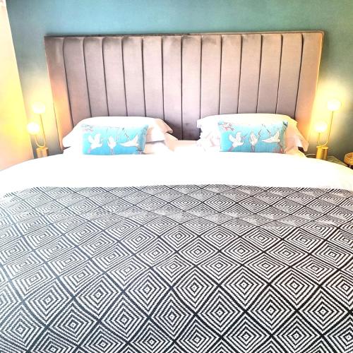 No 12 B&B
