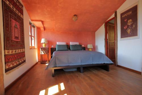 La Lauze Et L'anguille