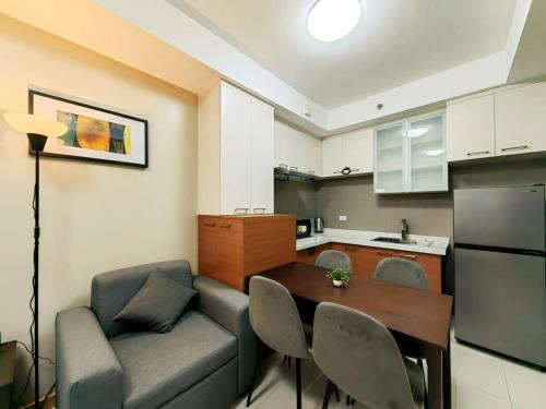 1BR Condotel Suite at Sunshine100 City Plaza #SS02-1