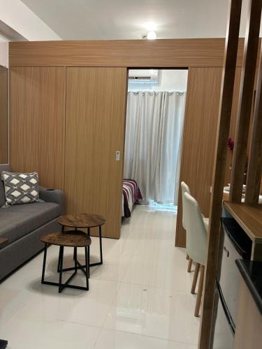 New 1BR Haven Suite Lush Residences Smart TV Netflix Hi speed internet