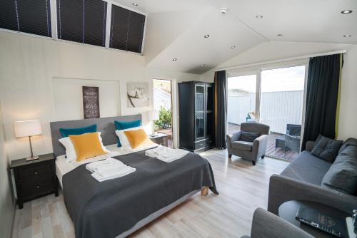 Frost & Fire Guesthouse