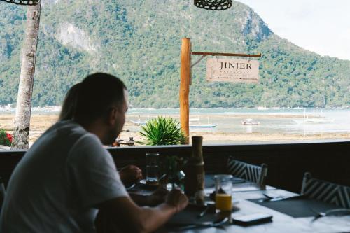 Cadlao Resort & Restaurant