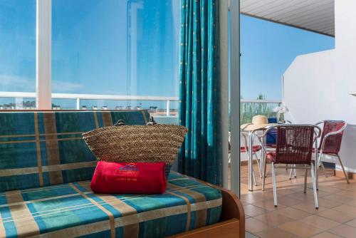 Aparthotel Costa Encantada