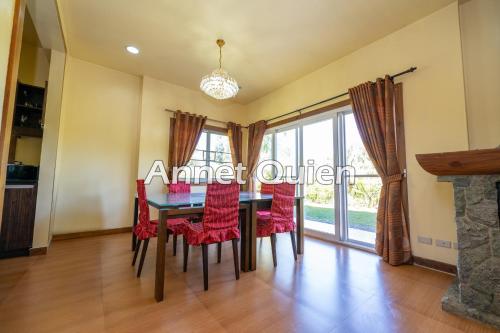 4 Bedroom Cabin in Camp John Hay