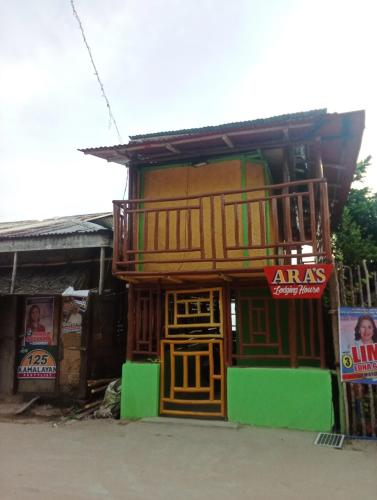 Bebeladan ARA'S Lodging House Beachfront