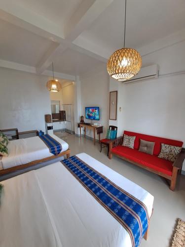 Wijaya Anilao Beach House