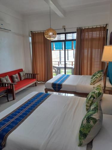 Wijaya Anilao Beach House