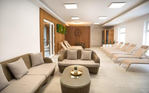 REMZ Apartments & Wellness