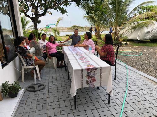 Sea Breeze Beach House near sandbars and beaches and near to Danao port
