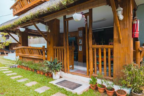 TANGLAW - A Private Rest house with pool near Tagaytay City