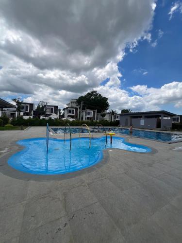 Homefortzone near D' outlet lima