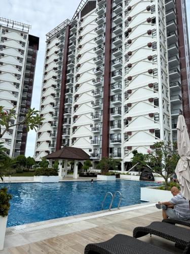 Royal Ocean Crest Mactan