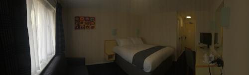 Days Inn by Wyndham Sutton Scotney South
