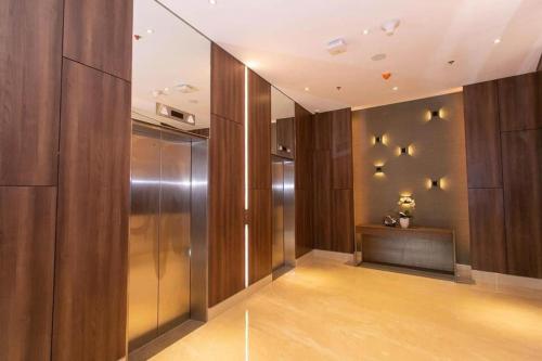 200mbps WiFi, Luxury condo near Ayala