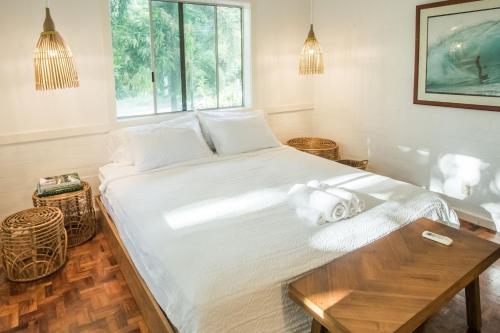 RAINFOREST Nest Self-Service Home in Subic Bay - Monkeys, Bats, Roofdeck