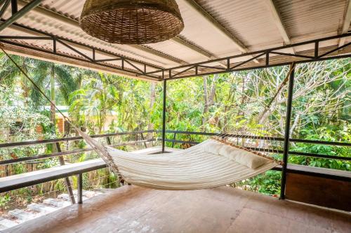 Rainforest Nest - CAHAYA, PITI, VIRYA Nest with Self-Service Breakfast, Balcony, Monkeys, Bats