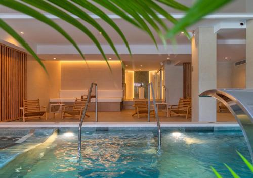 AQUA Hotel The Breeze & Spa