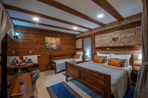 Lakeside Hotel Plitvice