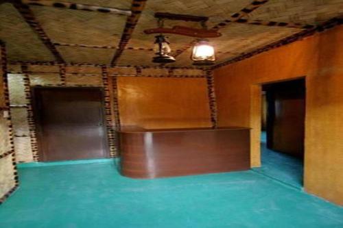 Luis Bay Travellers Lodge