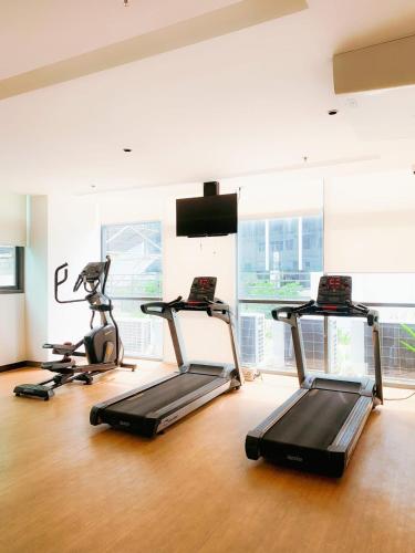 Cebu Mactan Newtown Family Condo