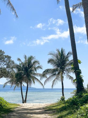 Baia Nest LANAI Glamping in Open Space within Self-Service Villa Near the Beach, Pet Friendly with a Fee