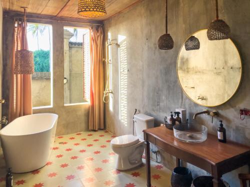 Baia Nest LANAI Glamping in Open Space within Self-Service Villa Near the Beach, Pet Friendly with a Fee