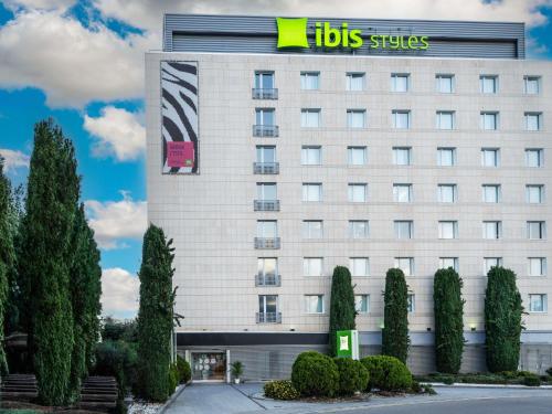 Ibis Styles Barcelona SJ Despi