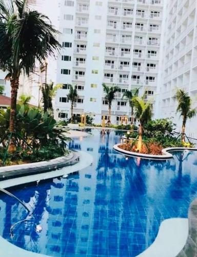 2br Beach KTV Condo in MOA SMX Okada, Near Airport
