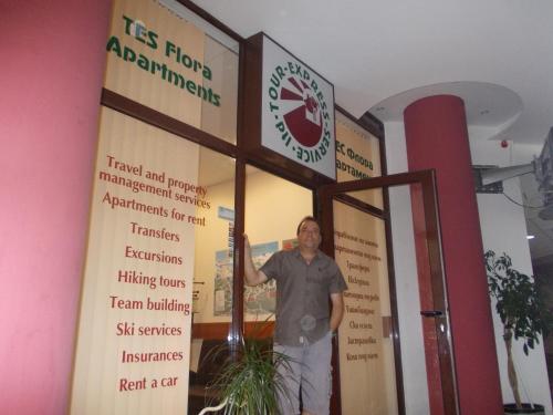 Flora Apartments by Tour Express Service