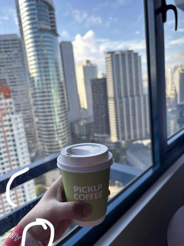 Skyline Blue Air residences 1Br cityview by Tin & Aix