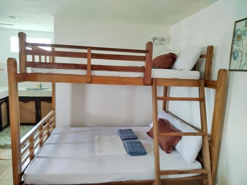 Virginia Homestay 1 North Siargao