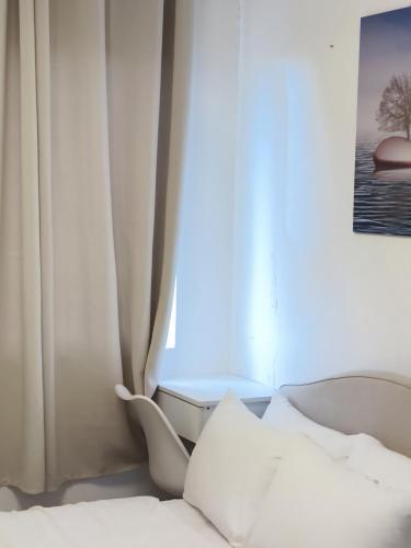 Acellyne's Suites at Green 2 Residences with Netflix