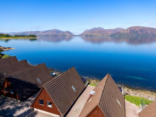 Loch Linnhe Waterfront Lodges