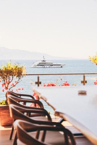 Apollon Hotel