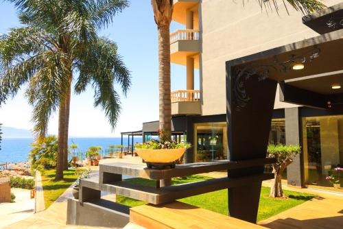 Apollon Hotel