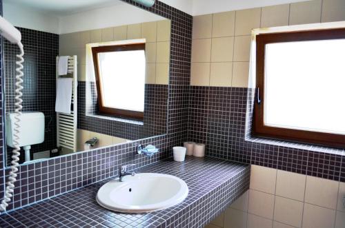 Oxford Inns&Suites