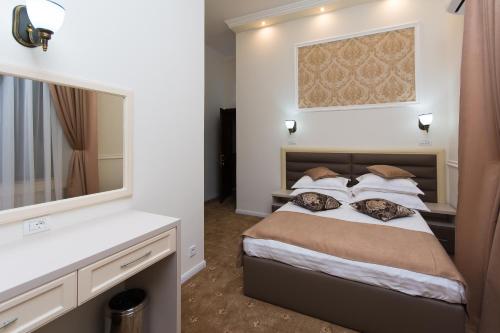 La Strada Boutique Villa