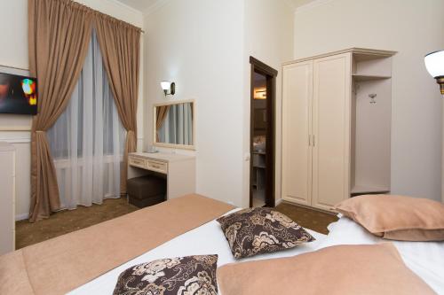 La Strada Boutique Villa