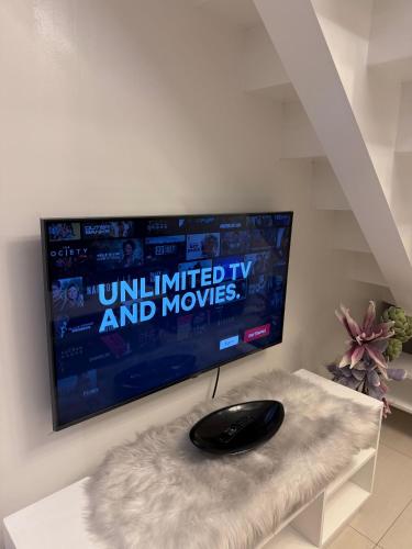 2BR Modern Unit in The Fort BGC