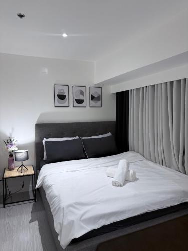 2BR Modern Unit in The Fort BGC