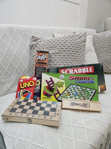 Amazing Condo Unit Shore 3 - walking distance to MOA - Pasay - 2 Beds - with 1 extra bed